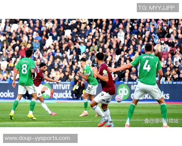 曼联有50%二转分红！英媒：巴萨热刺国米马竞均在重视格林伍德